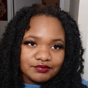 Meet your Posher, Jenee